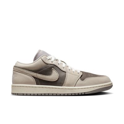 Air Jordan 1 Low SE "Enigma Stone" Wmns - Grey - Sneakers Air Jordan 1 Low SE "Enigma Stone" Wmns - Grey - Sneakers