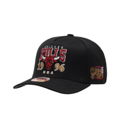Mitchell & Ness NBA Championship Classic Red Bulls 1996 Cap - Black - Cap